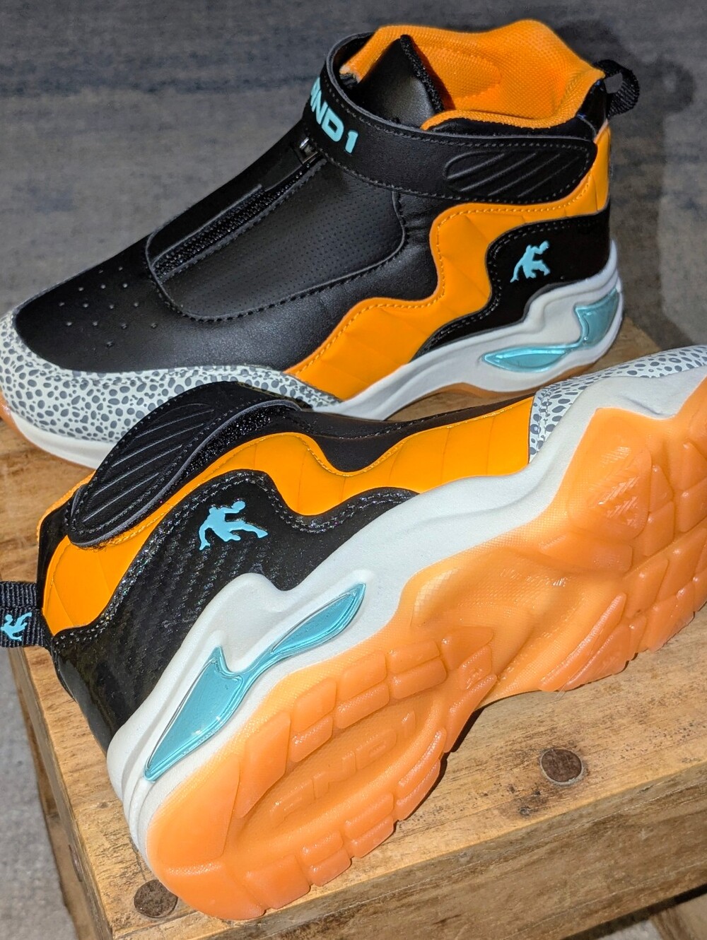AND1 SIZE 3 - Boys Small Orange & Black High-Top Sneakers